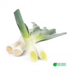 Лук-порей представляет собой длинный хрустящий стебель